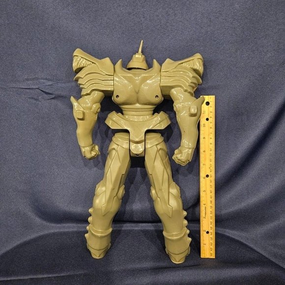 2013 Megatron Decepticon Transformers Robot 15 & 5/8" Tall - Picture 2 of 2